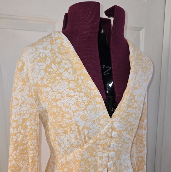 Skylar + Madison V neck Long Sleeve Orange Floral Dress - Picture 3 of 9